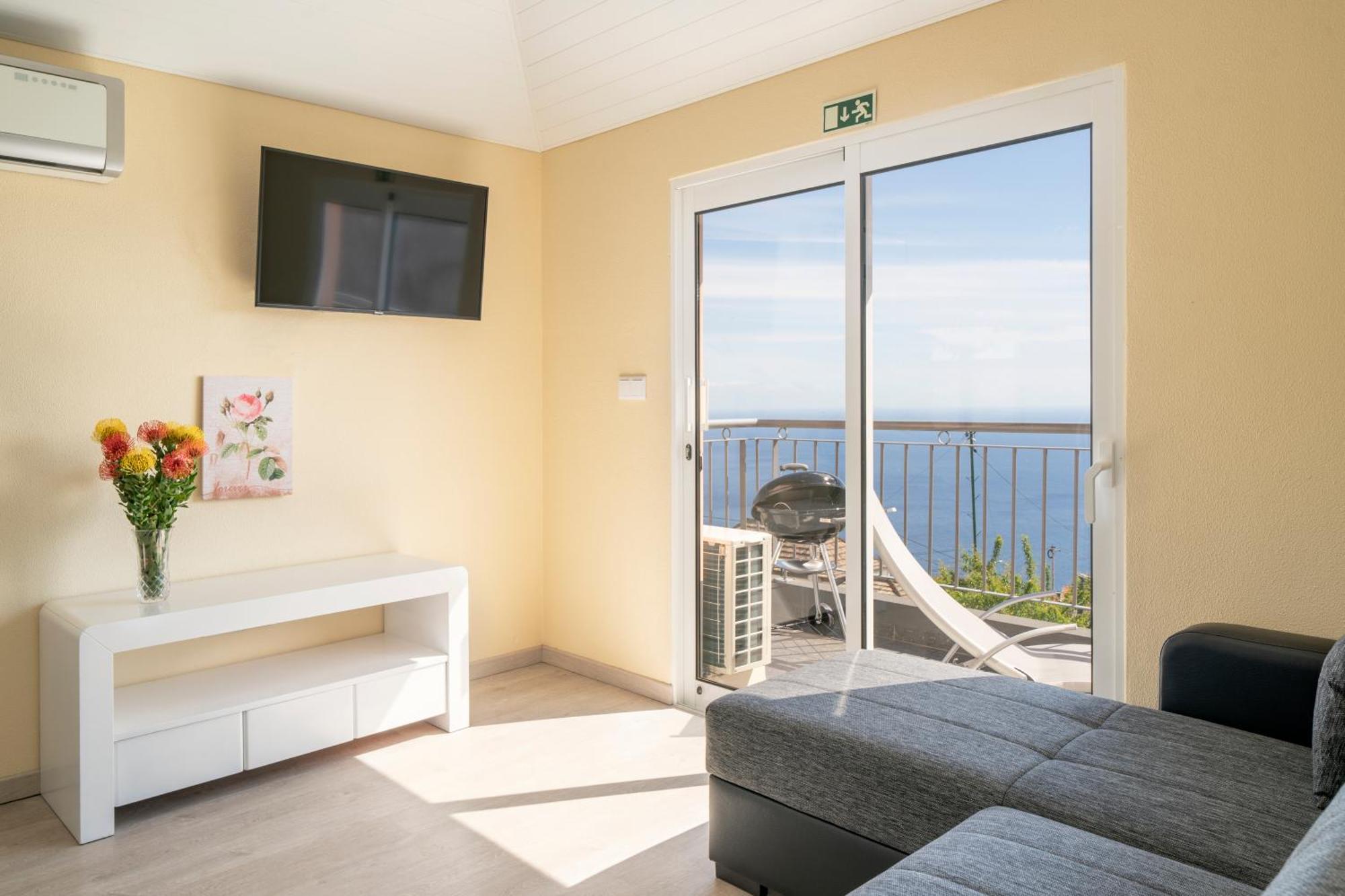 Ourmadeira - Seaview Apartment, Countryside Calheta  Kültér fotó